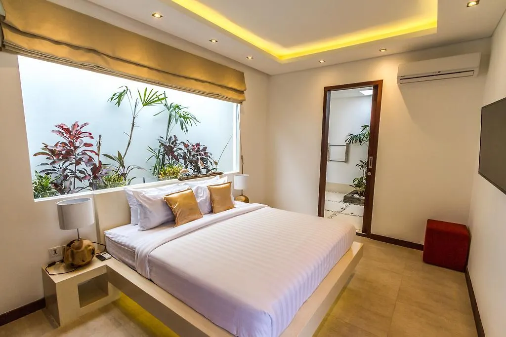Villa Saha - Elegant 3-Bedroom In Seminyak Indonesia