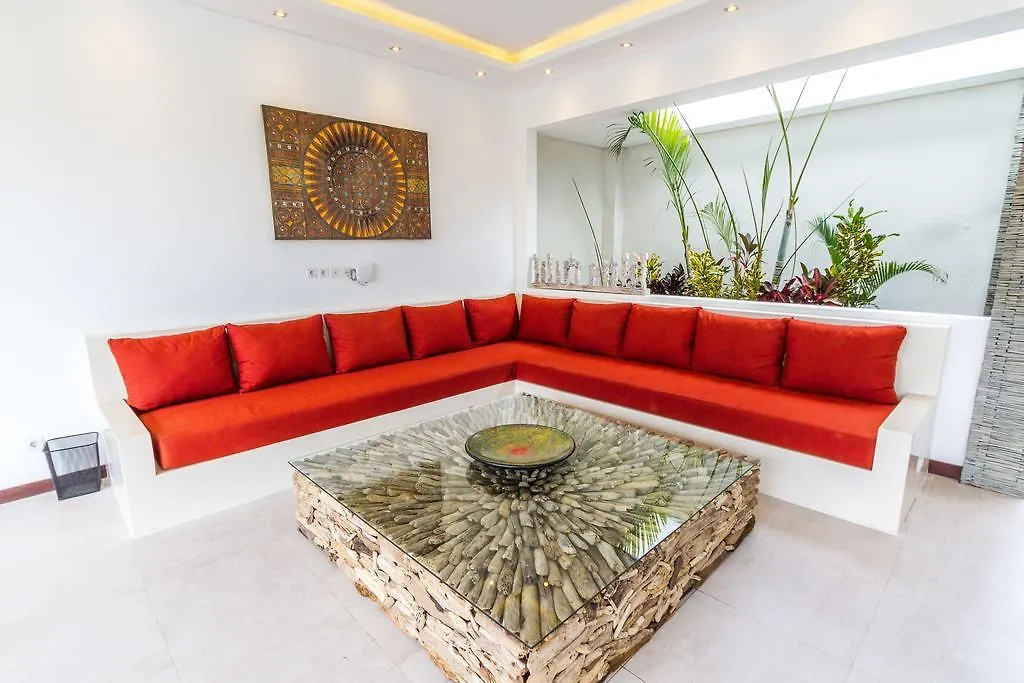 Villa Saha - Elegant 3-Bedroom In Seminyak Indonesia