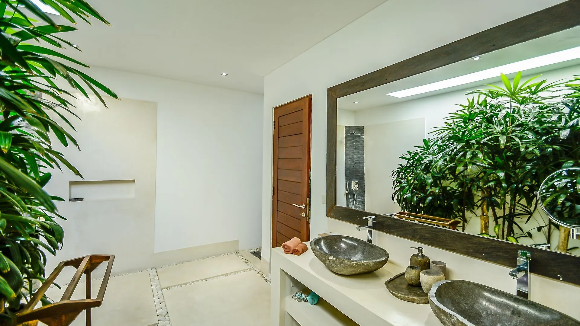 Villa Saha - Elegant 3-Bedroom In Seminyak  Seminyak (Bali)