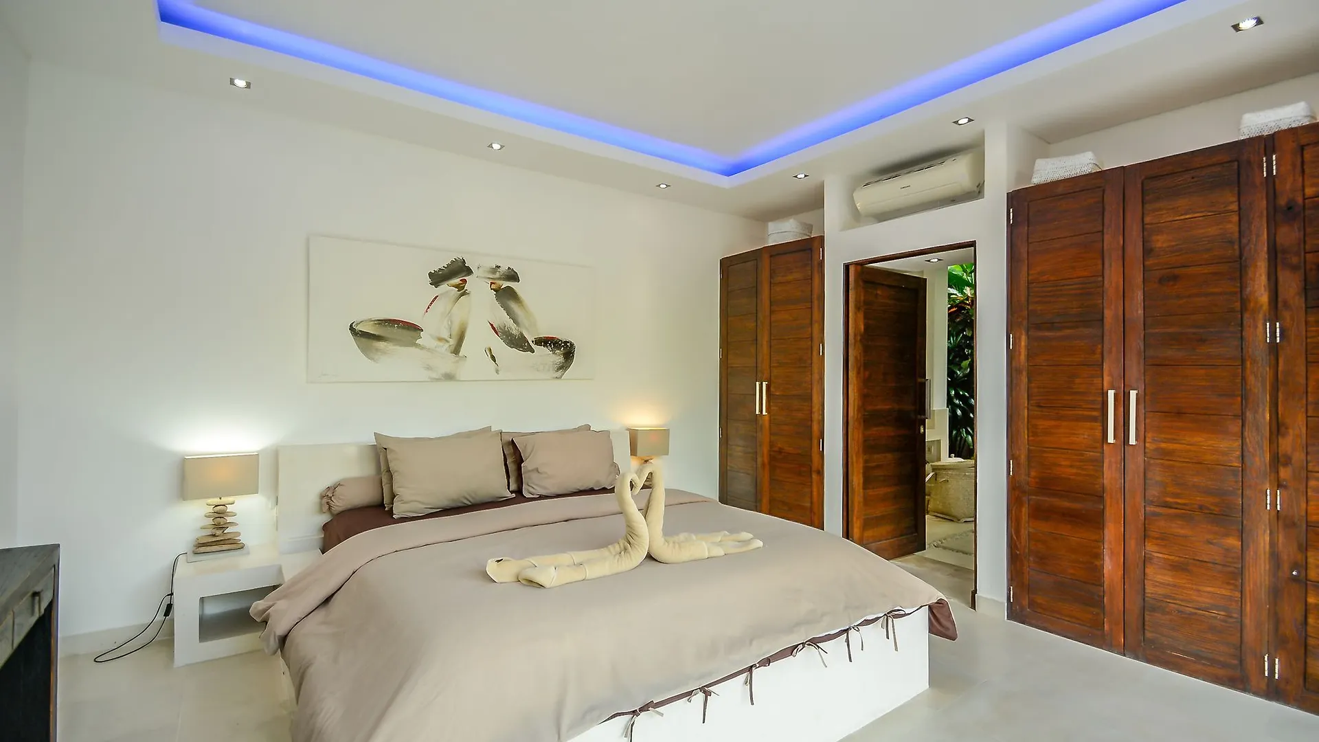 Villa Saha - Elegant 3-Bedroom In Seminyak  Seminyak (Bali)