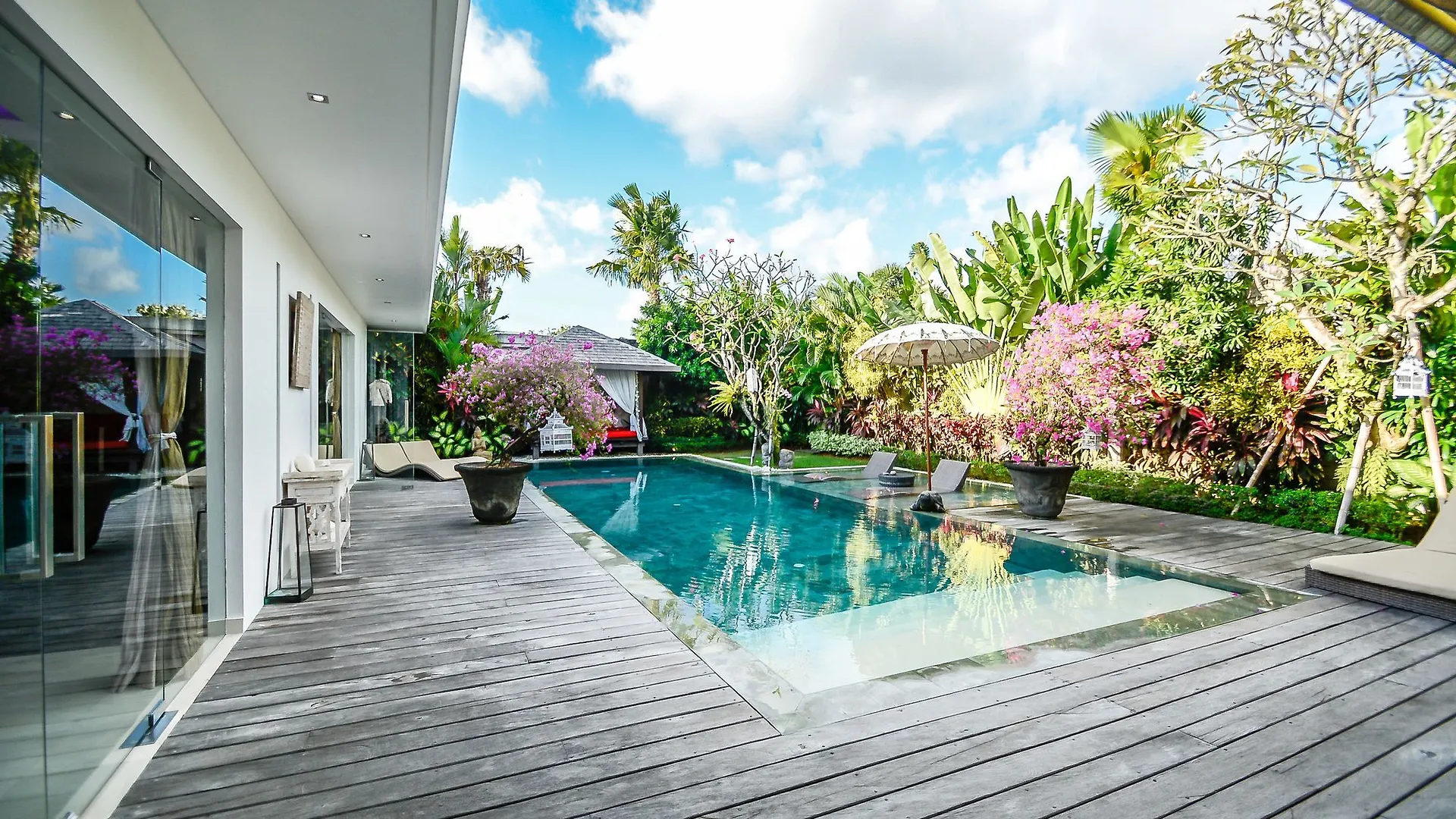 Villa Saha - Elegant 3-Bedroom In Seminyak Seminyak (Bali)