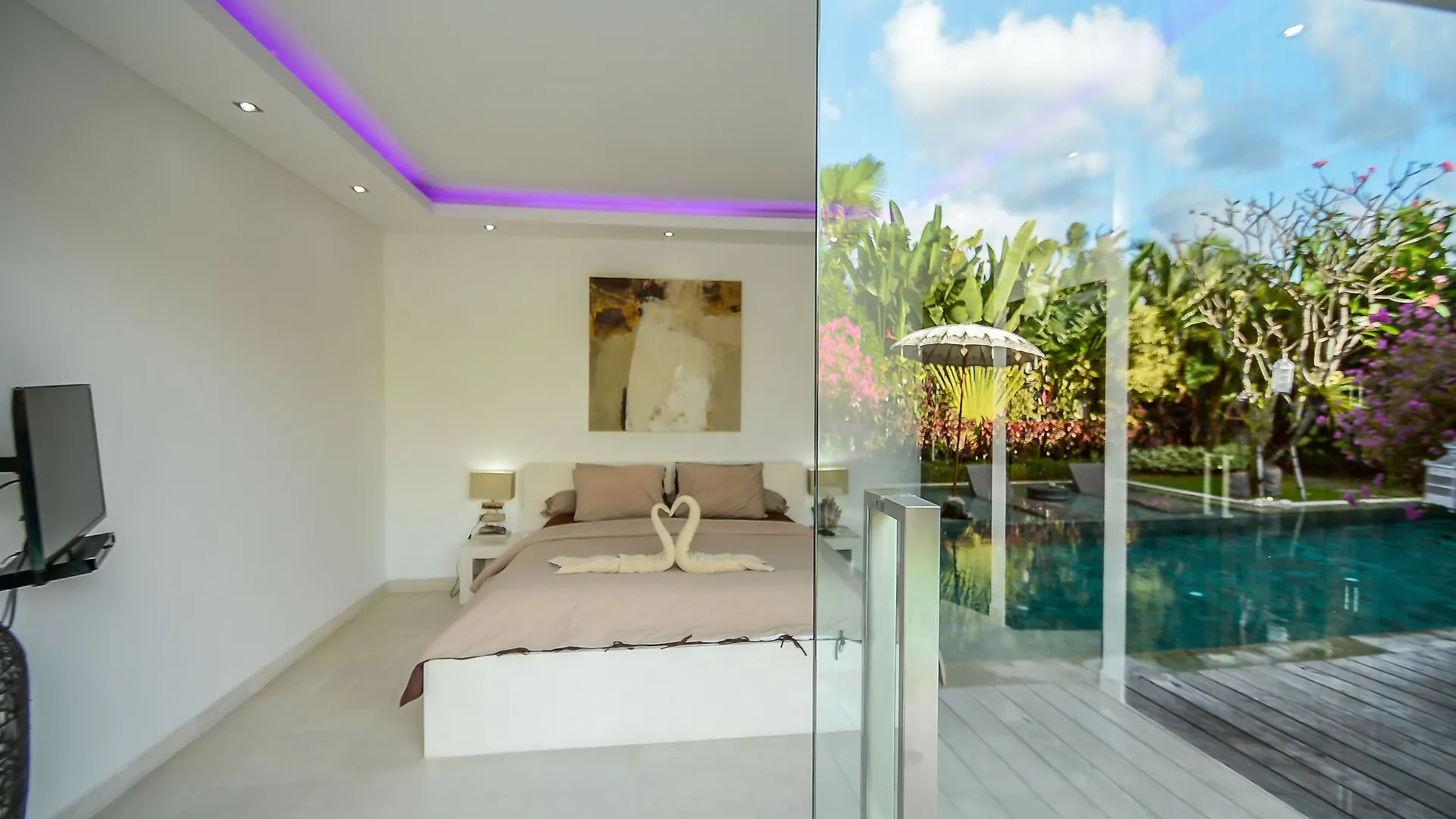 Villa Saha - Elegant 3-Bedroom In Seminyak